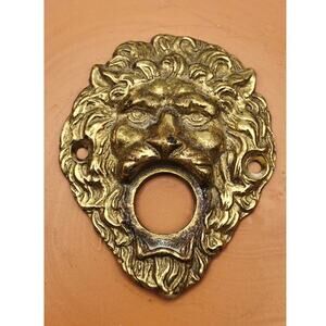 Vintage Wl636 Lion Brass Doorbell Cover Pre-Loved
